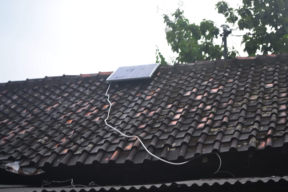 Panel Surya dan Kemandirian Warga